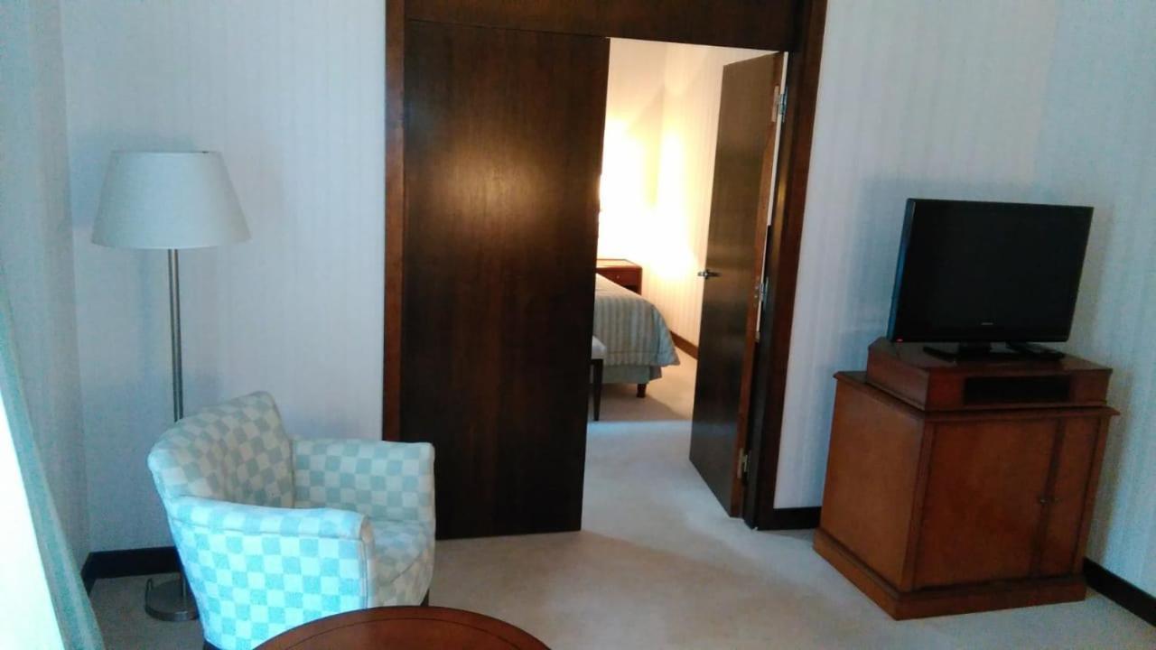 Hermitage Hotel Mar del Plata Exterior photo A room at the hotel