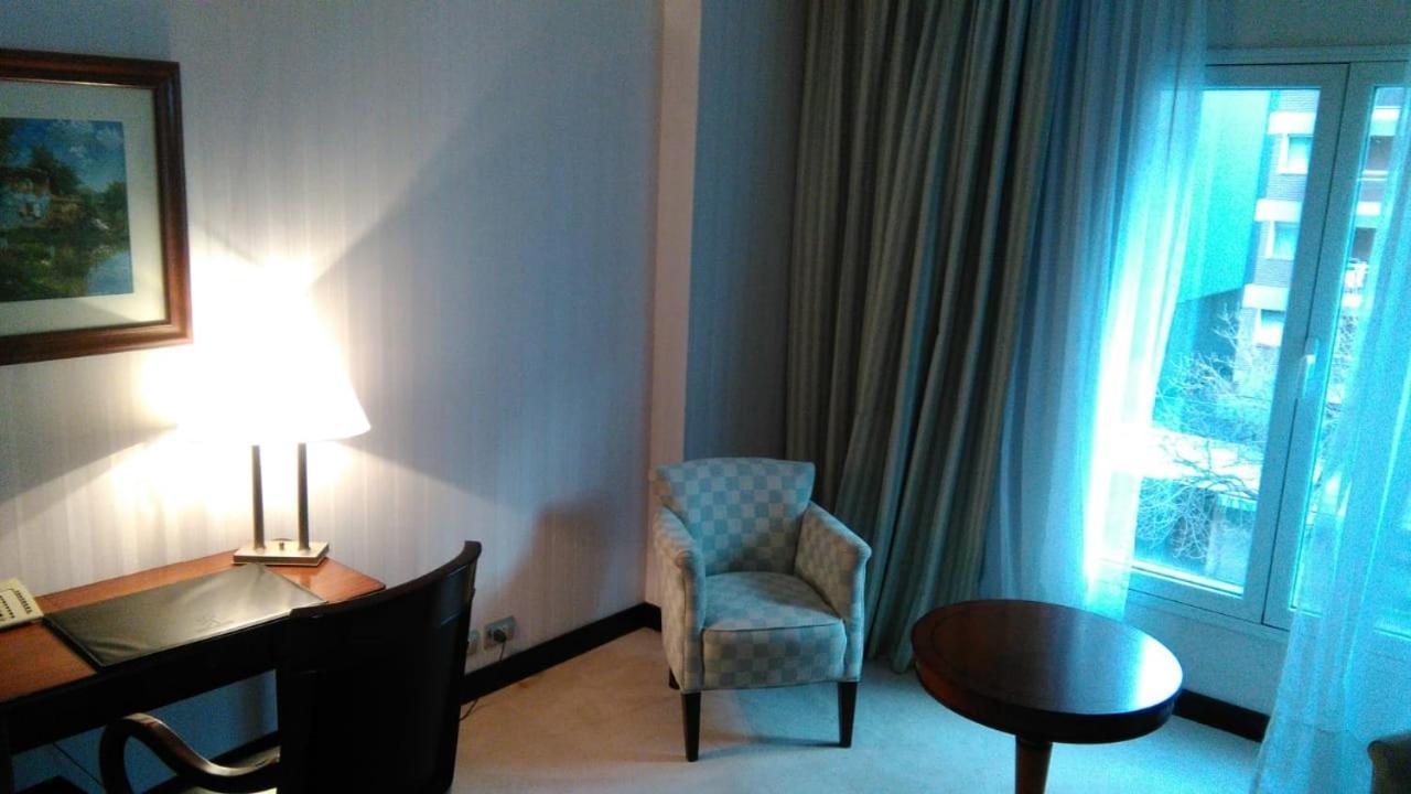Hermitage Hotel Mar del Plata Exterior photo A room at the hotel