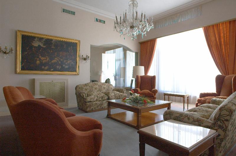 Hermitage Hotel Mar del Plata Exterior photo The drawing room