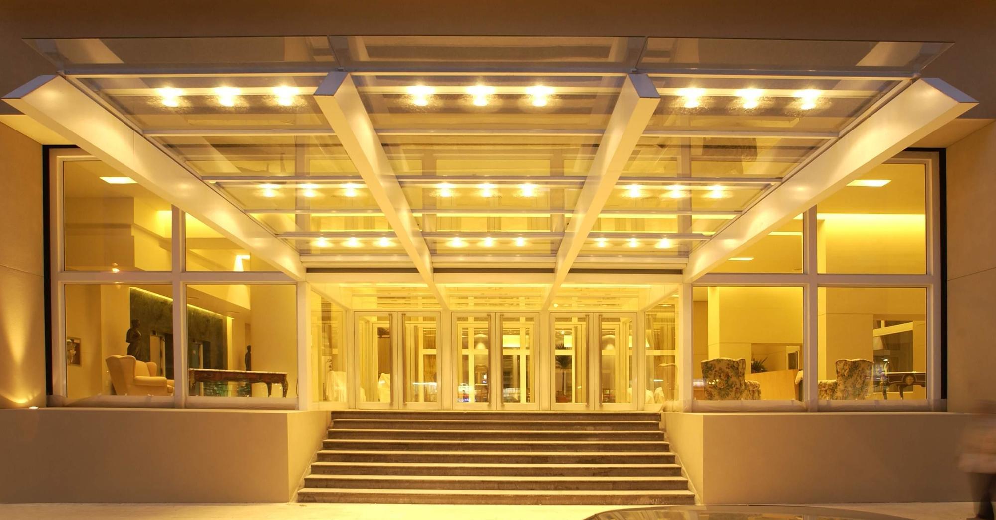 Hermitage Hotel Mar del Plata Exterior photo Entrance of the hotel
